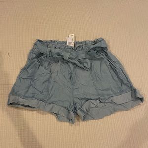 NWT Aerie Lightweight Denim Shorts with Belt Size M